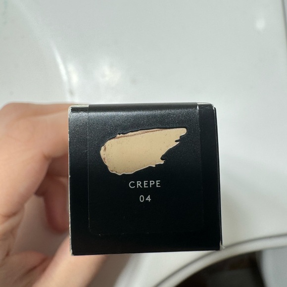 NEW Fenty bright fix eye concealer in shade Crepe - Picture 3 of 3